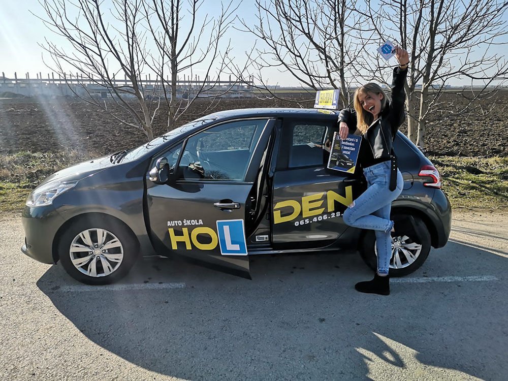 Uspešno završena obuka u Auto školi Holden Novi Banovci