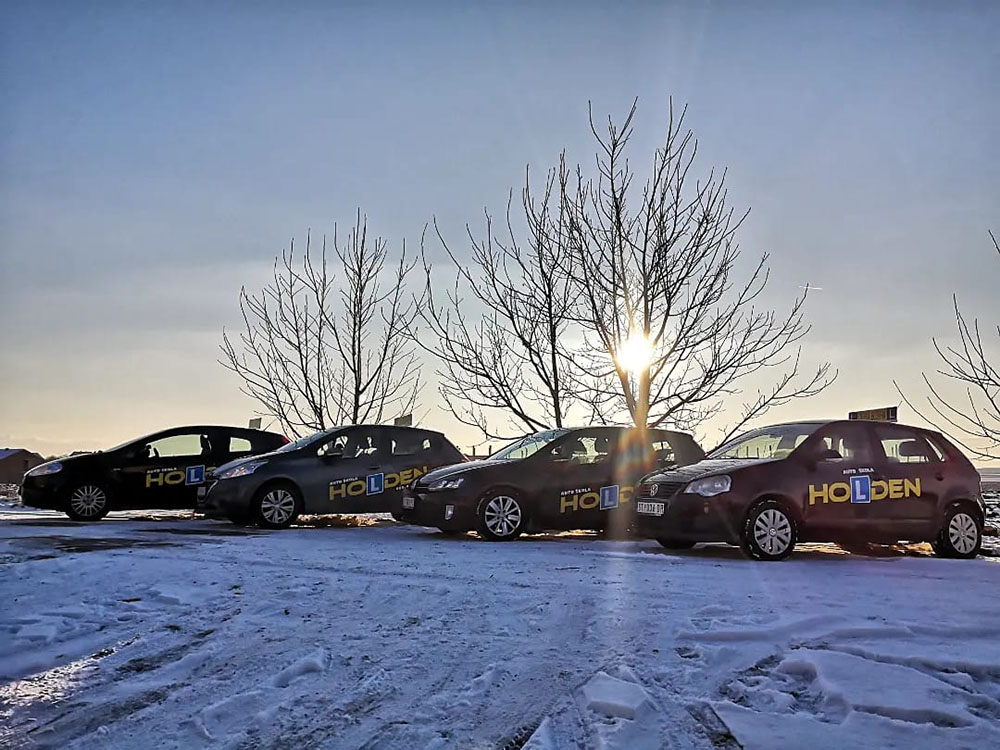 Vozni park Auto škole Holden Novi Banovci