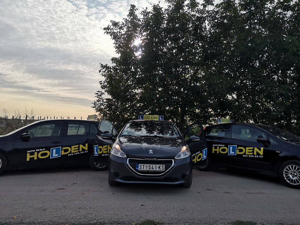 Vozni park Auto škole Holden